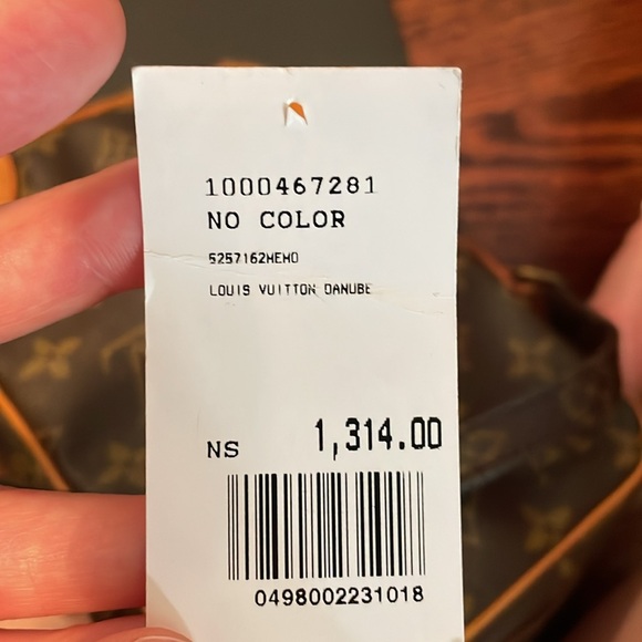 LV cross body bag - Picture 3 of 4